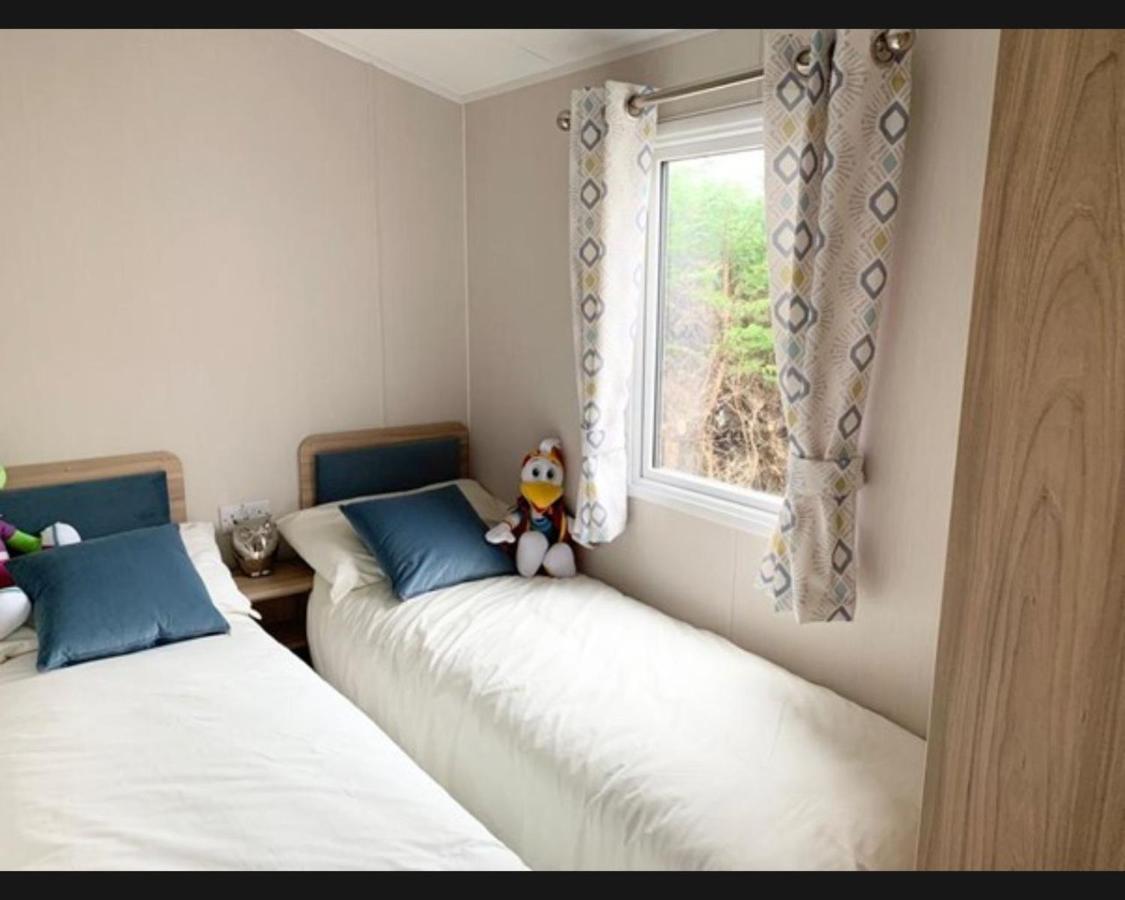 Vila Exotic 3-Bed Caravan At Newquay Holiday Park Exteriér fotografie